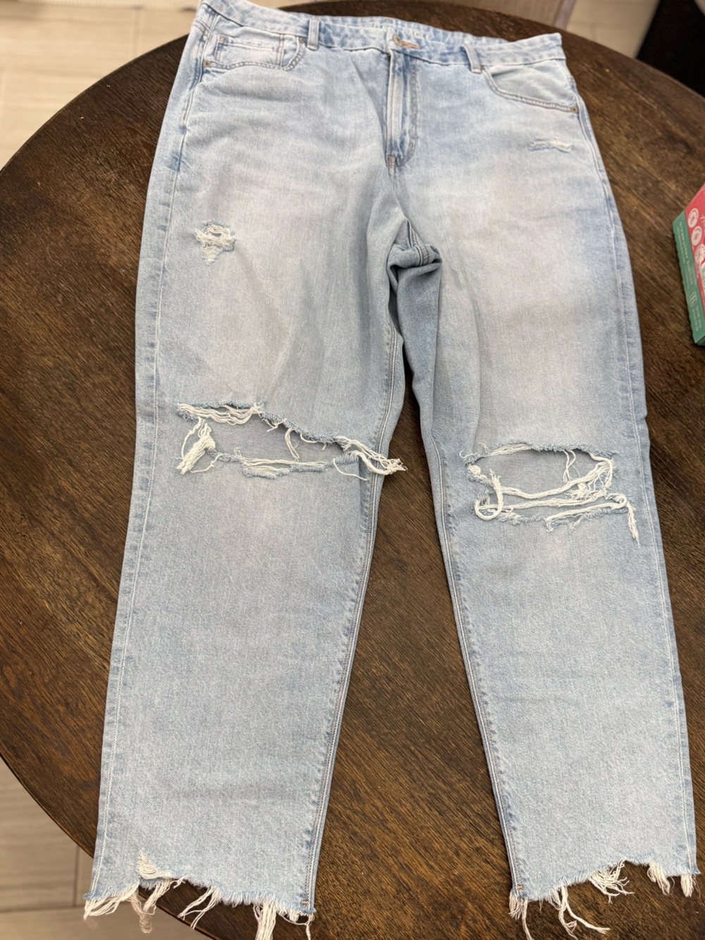 American Eagle Outfitters Light Blue Denim Jeans